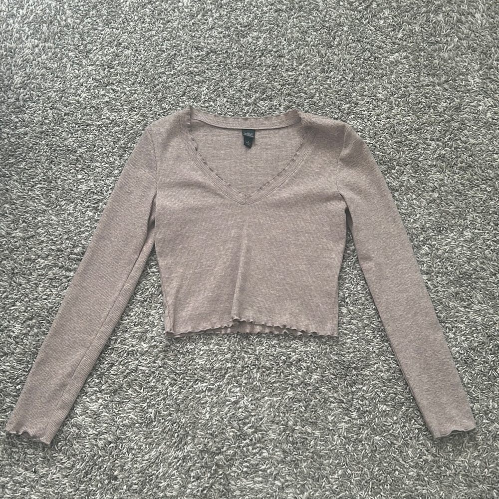 Wild fable long sleeve tee size small